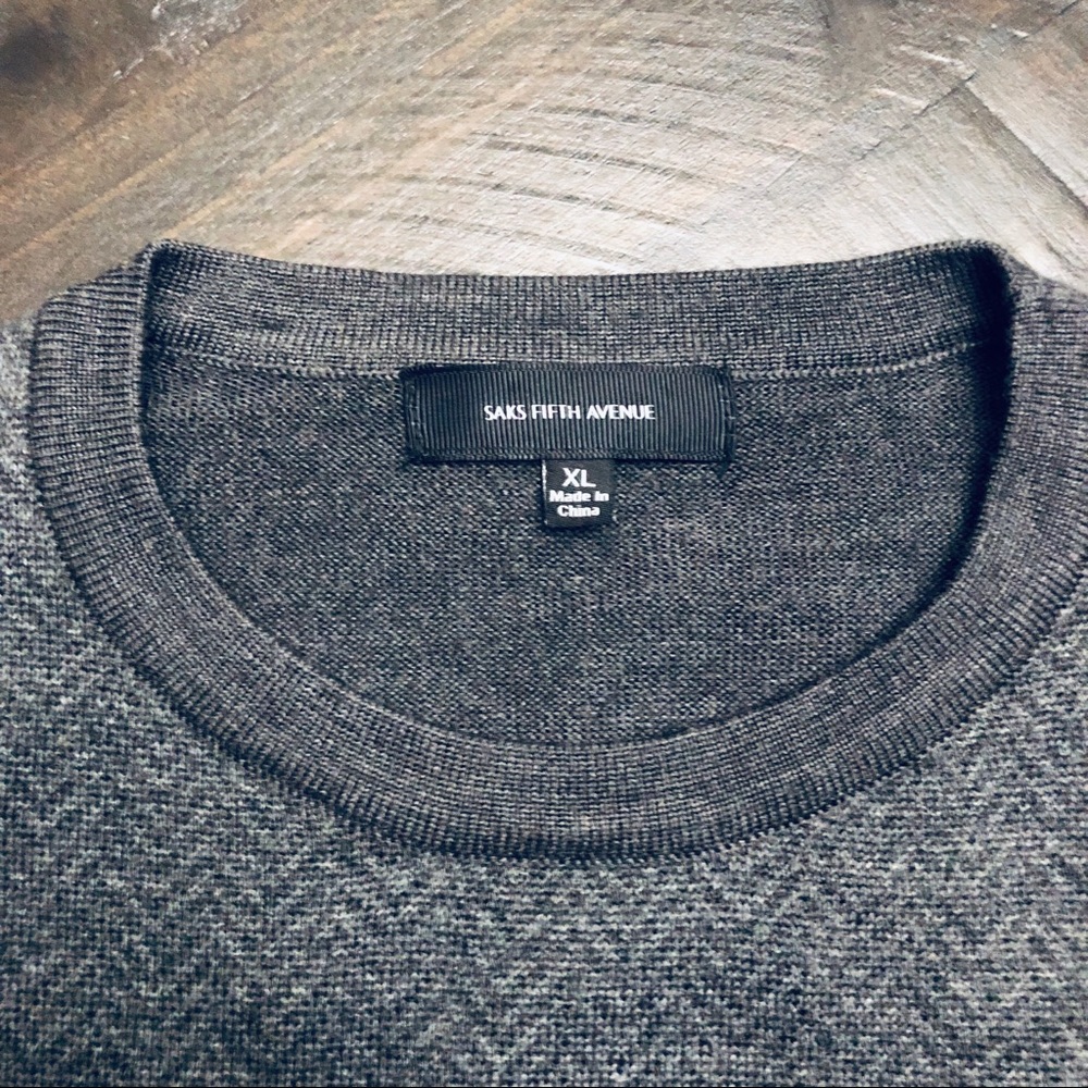 Saks Grey crew sweater XL - Picture 2 of 2
